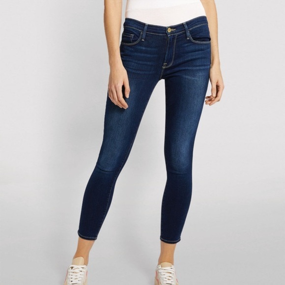 FRAME Denim Le Skinny de Jeanne in Wellington Wash Medium Blue